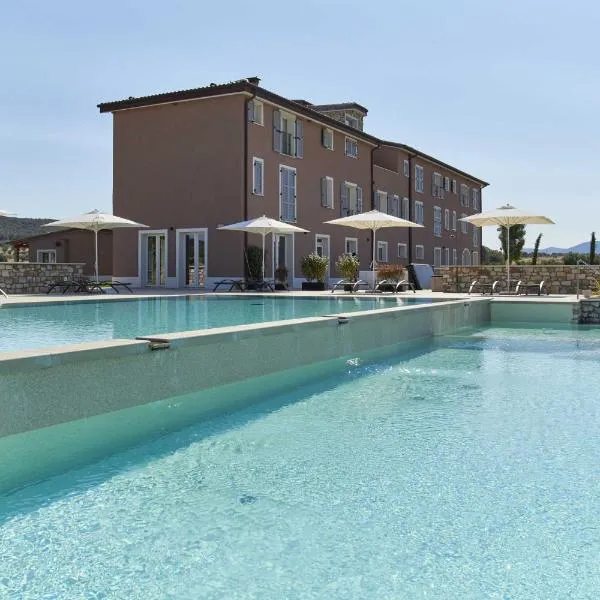Riva Toscana Golf Resort & SPA，位于Casa Botrona的酒店