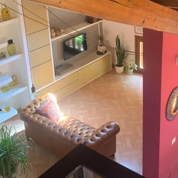 Attico96 Intero appartamento in centro storico，位于马罗斯蒂卡的酒店
