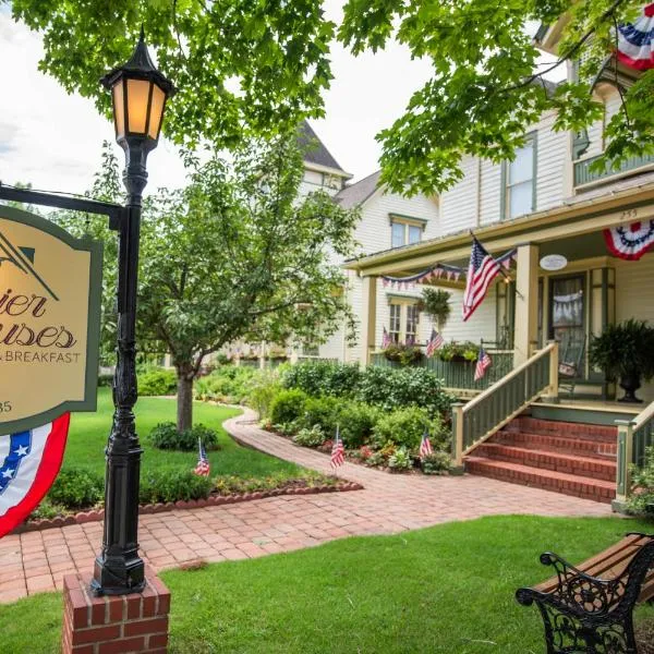 Carrier Houses Bed & Breakfast，位于Rutherfordton的酒店
