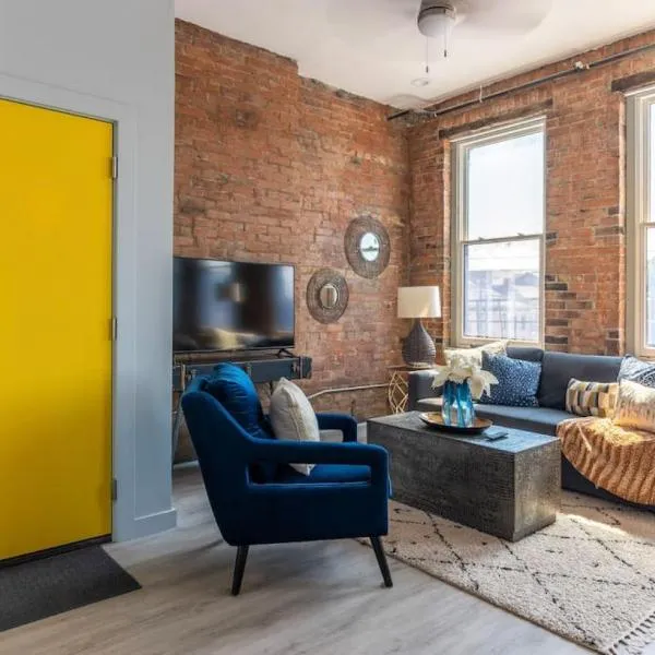 CHEETAH Venture out on your Cincinnati Safari，位于辛辛那提的酒店