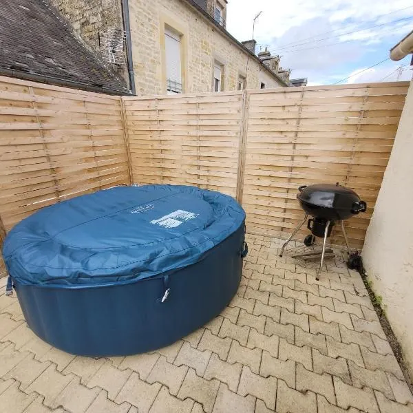 Beau chalet 6 personnes avec Jacuzzi，位于Tilly-sur-Seulles的酒店