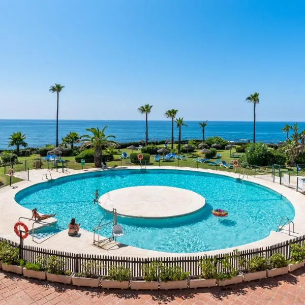Miraflores Apartments by the Beach Costa Del Sol，位于米哈斯科斯塔的酒店
