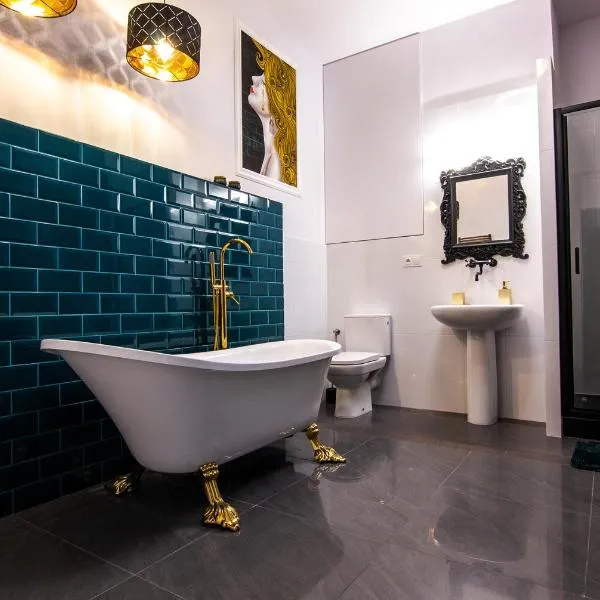 Apartament Pasaż，位于吉日茨科的酒店