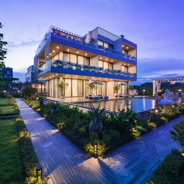 Tahagi Villa Tuan Chau Ha Long by HOFs，位于下龙湾的酒店