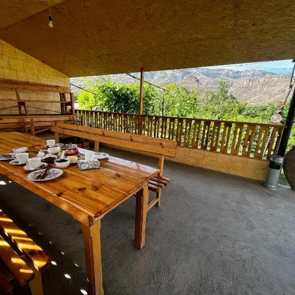 Arpi-Ureni Guesthouse，位于Ertich的酒店