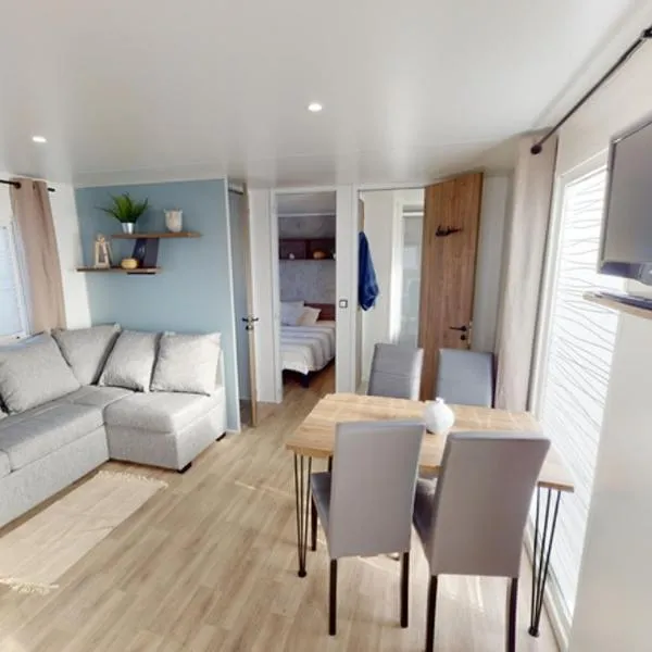 Mobil home 4/6 personnes，位于塞尼奥斯的酒店