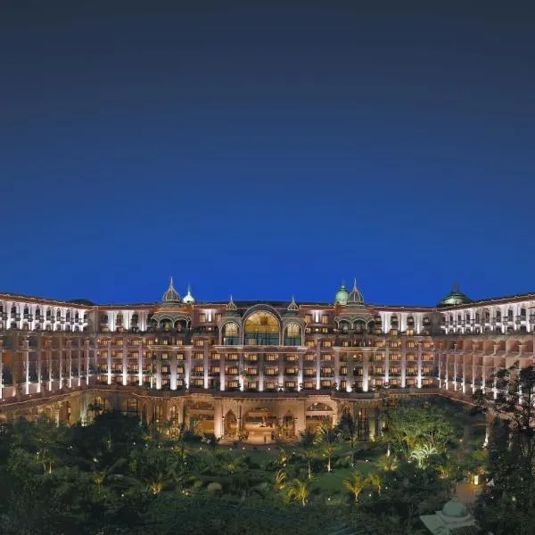 The Leela Palace Bengaluru，位于班加罗尔的酒店