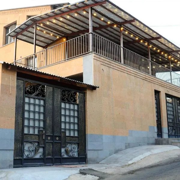 Kenut Hostel，位于埃里温的酒店