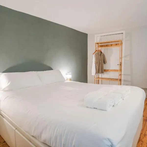 Double Room, attached bathroom - Casa del Indiano，位于拉奥罗塔瓦的酒店