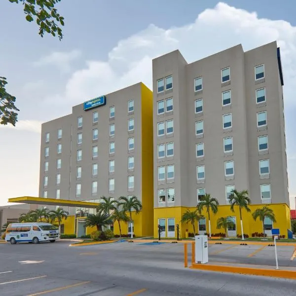 洛斯莫奇斯城市快捷酒店，位于Las Mañepitas的酒店