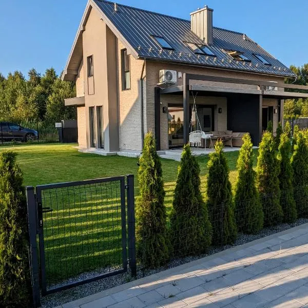 Błękitna Dębki，位于德布吉的酒店