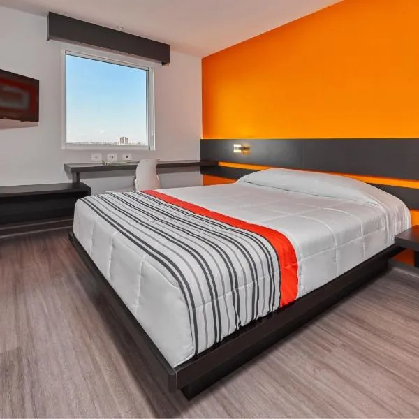 City Express Junior by Marriott San Luis Potosi Carranza，位于圣路易斯波托西的酒店