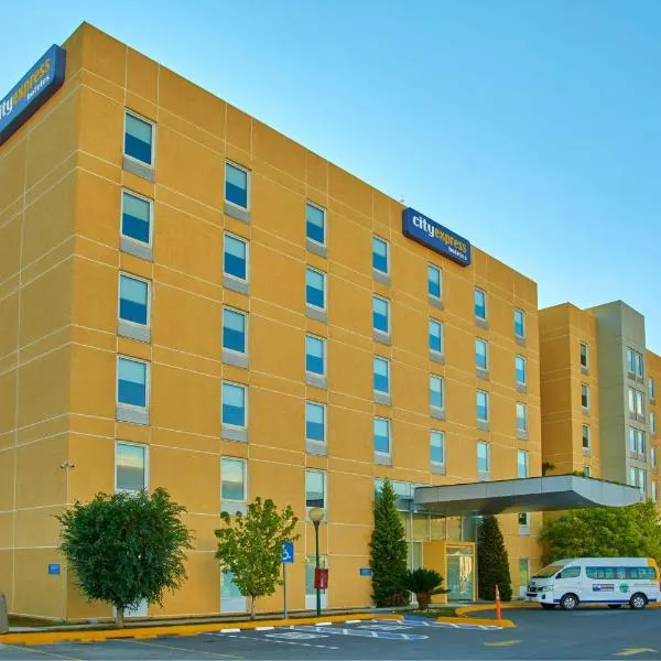 萨卡特卡斯城市快捷酒店，位于El Orito的酒店