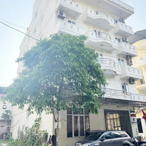 Trường Sa Hotel Cửa Lò Beach，位于格卢市社的酒店