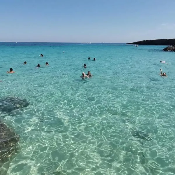 Casa Levante a 75 mt dalla spiaggia，位于莫诺波利的酒店