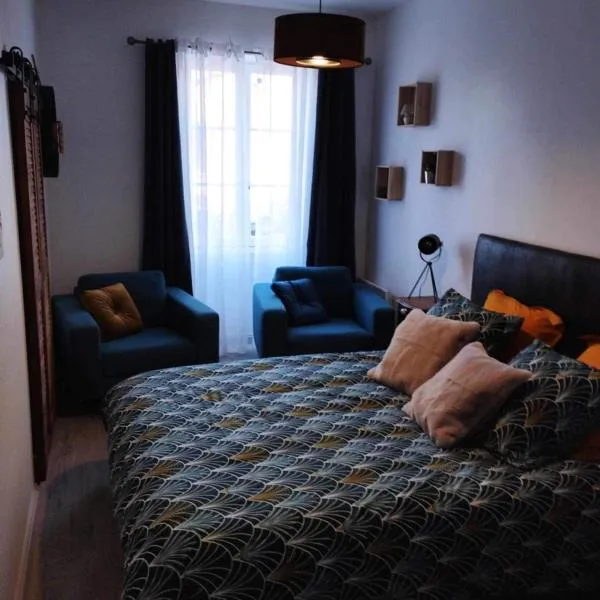 Les chambres du vieux quartier，位于Taizé的酒店