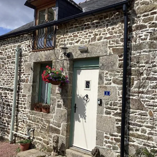 La Petite Fleur，位于Javron-Les-Chapelles的酒店