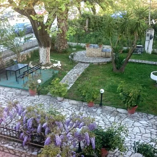 Maritsas Apartments，位于罗达的酒店