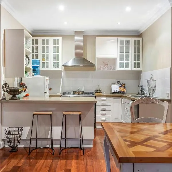 Fremantle Accommodation Villas Arundel St，位于弗里曼特的酒店
