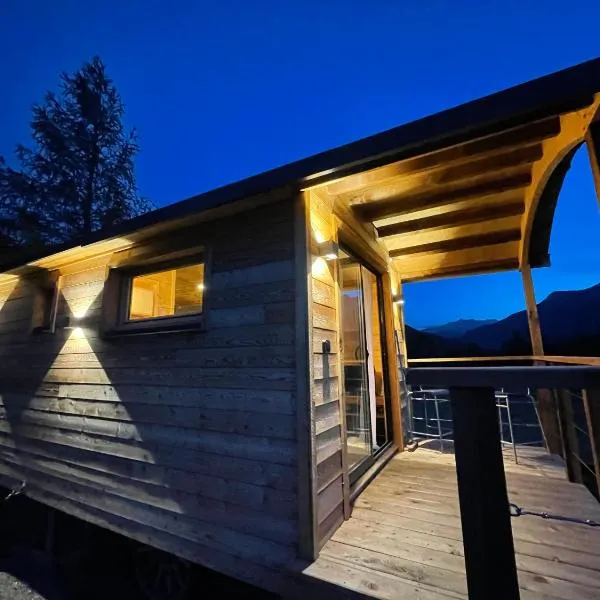 Alpine love shack，位于Villar-Saint-Pancrace的酒店