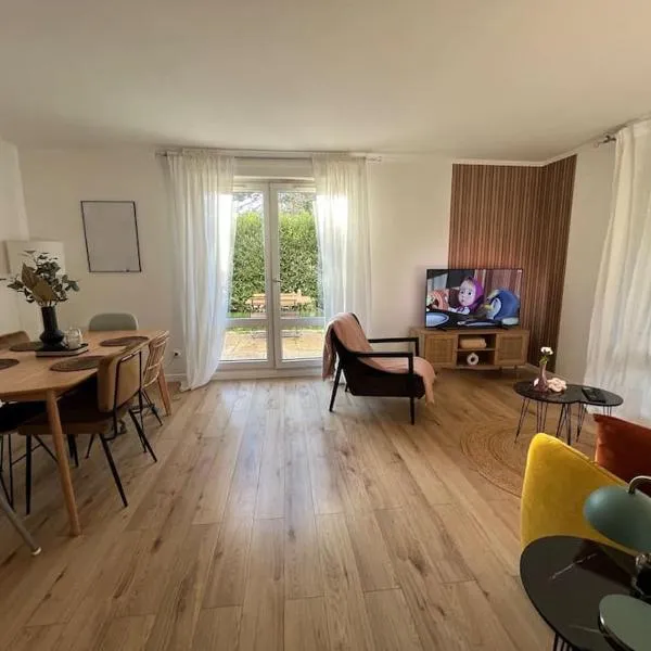 Hana Home 4 personnes jardin privatif business&family，位于蒙蒂尼布勒托讷的酒店
