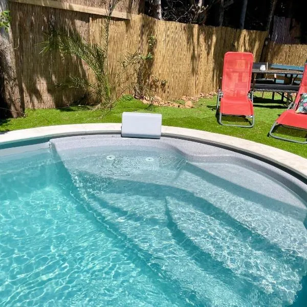 Calme et Intimité proche Avignon Piscine options au choix privée ou partagée de juin à octobre，位于莫里埃莱阿维尼翁的酒店