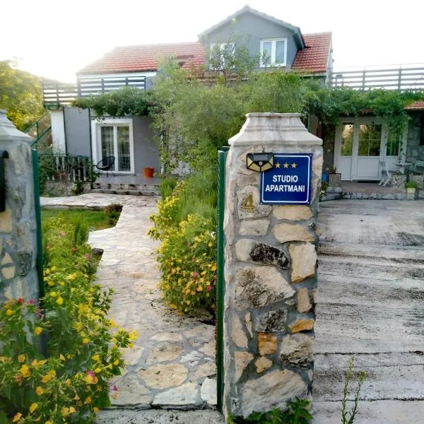Banin，位于Brištane的酒店