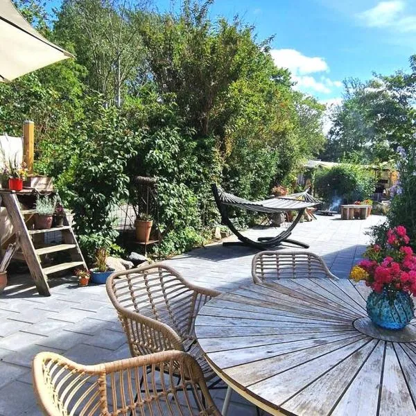Det Gamle Garnbinderi, ved Møns bedste strand.，位于博雷的酒店