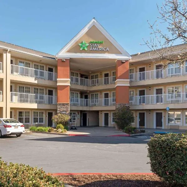 美洲长住酒店 - 萨克拉门托 - 白岩路，位于兰乔科尔多瓦的酒店