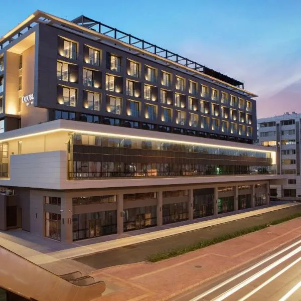 Doubletree By Hilton Antalya City Centre，位于Orta的酒店