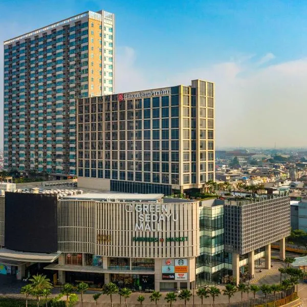 Hilton Garden Inn Jakarta Taman Palem，位于Gaga Tiga的酒店