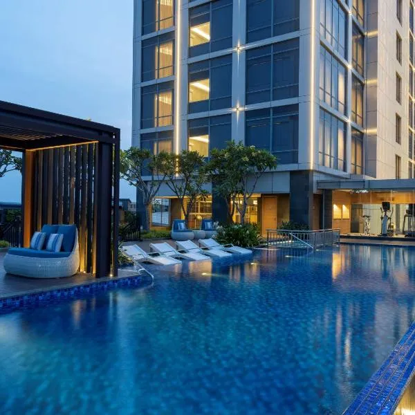 Hilton Garden Inn Jakarta Taman Palem，位于雅加达的酒店