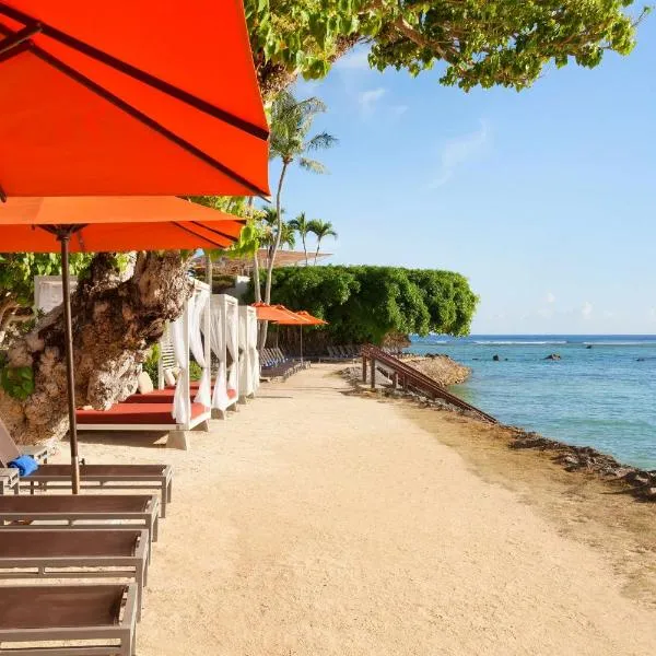 关岛希尔顿spa度假酒店，位于Agat的酒店