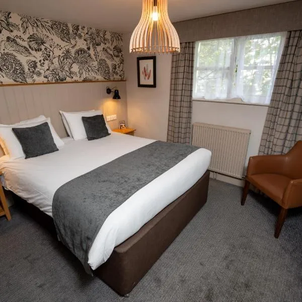 Cedars Inn by Greene King Inns，位于巴恩斯特珀尔的酒店