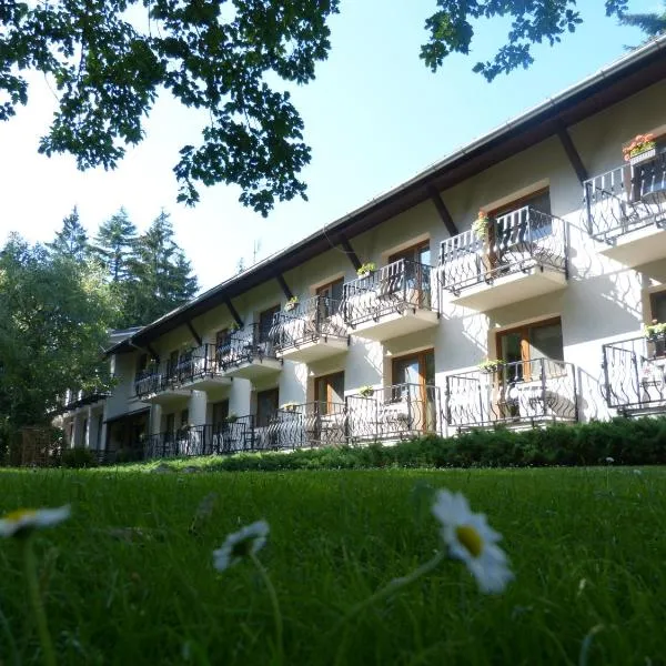 Penzión Harmónia，位于Častá的酒店