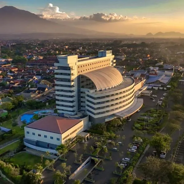 ASTON Cirebon Hotel and Convention Center，位于Kanggraksan的酒店