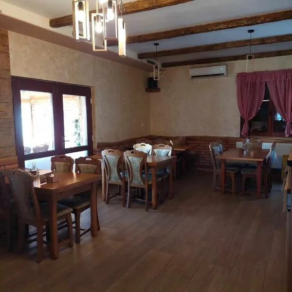 Restoran BMB，位于Žeravački Potok的酒店