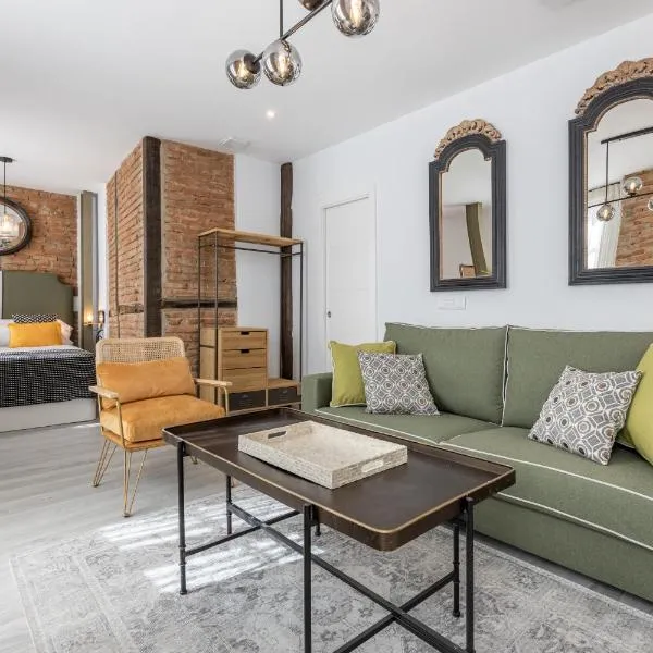 Apartamentos Puerta Elvira Suites 3000，位于格拉纳达的酒店