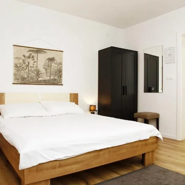 Studio Apartment Gea - Peaceful & Quiet - Queen Bed, Modern, Parking，位于宁的酒店