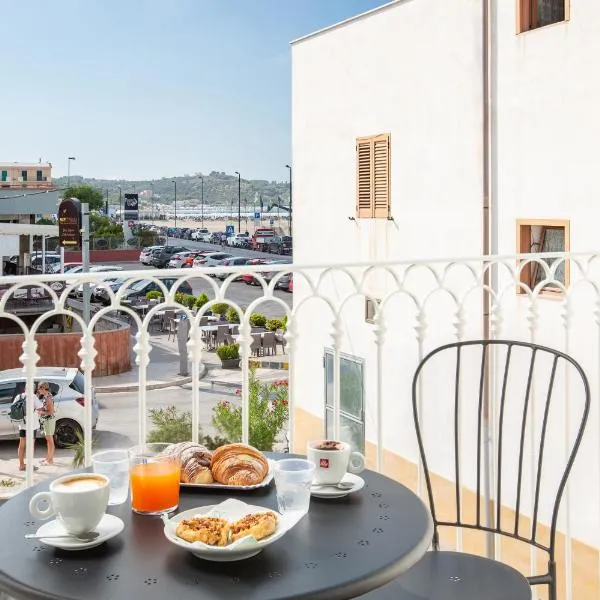 Le Dune Luxury Rooms，位于维耶斯泰的酒店