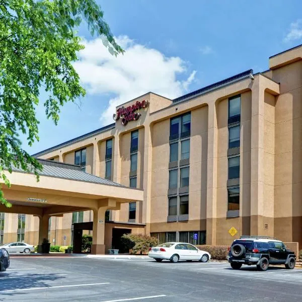 夏洛特-加斯托尼亚汉普顿酒店，位于Lincolnton的酒店
