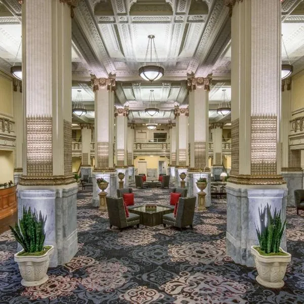 Embassy Suites by Hilton Portland Downtown,位于波特兰的酒店
