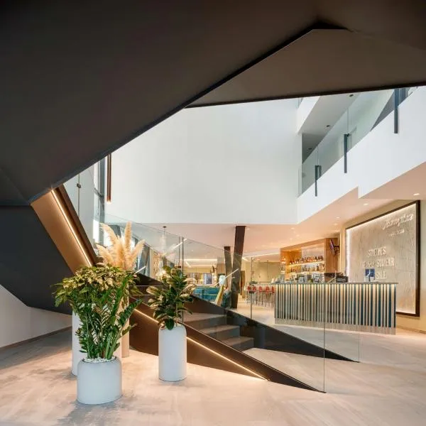 Hampton By Hilton Alcobendas Madrid，位于阿尔考本达斯的酒店