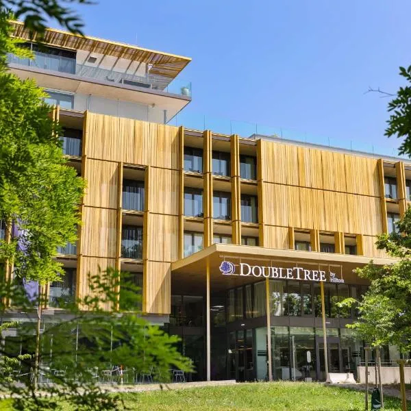 Doubletree by Hilton Vienna Schonbrunn，位于山麓布伦的酒店