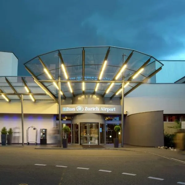 希尔顿苏黎世机场酒店，位于Kemptthal的酒店