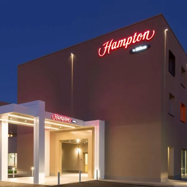 东罗马希尔顿汉普顿酒店，位于拉罗马纳的酒店