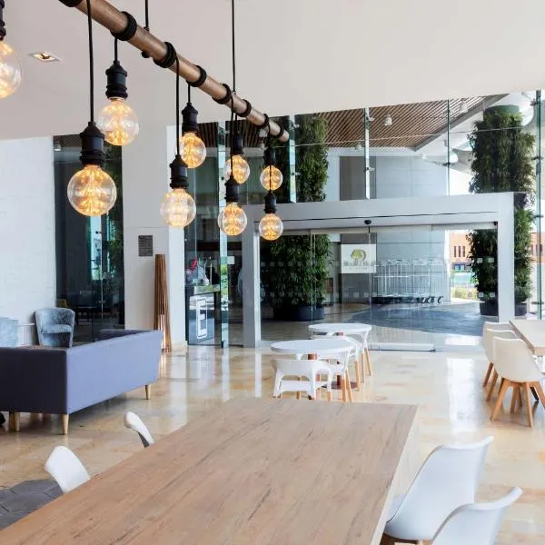 墨西哥城圣达菲希尔顿花园酒店，位于墨西哥城的酒店