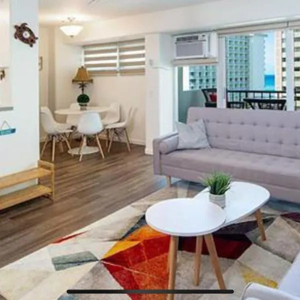 WELLCOME TO LOVELY CONDO 2 BEDS 2 BATHS FREE PARKING IN WAIKIKI BEACH，位于檀香山的酒店