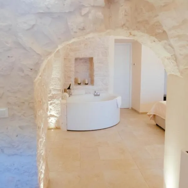 Iconica Luxury Suites，位于阿尔贝罗贝洛的酒店