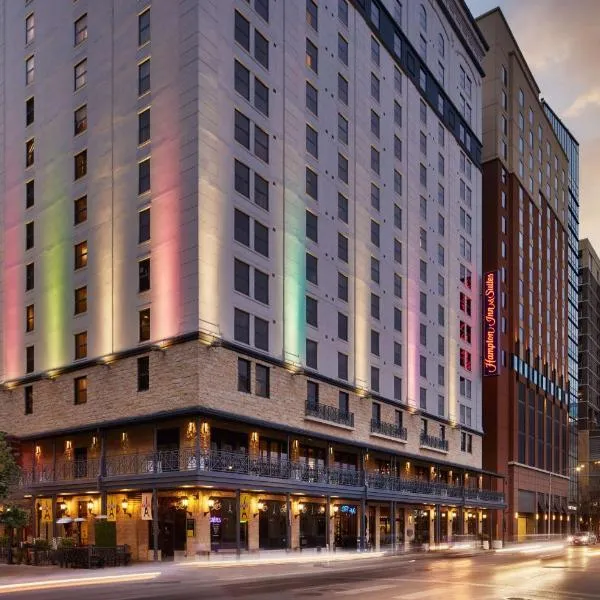 Hampton Inn & Suites Austin-Downtown/Convention Center，位于West Lake Hills的酒店